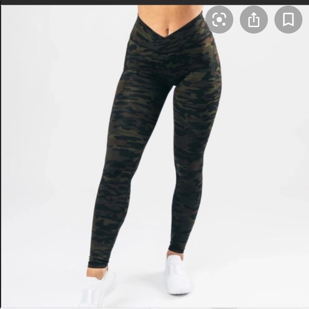 Alphalete camo leggings
